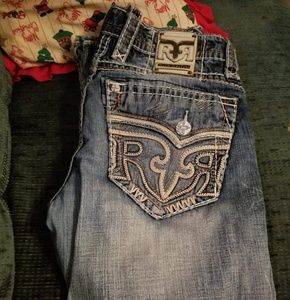 Buckle Jean's
